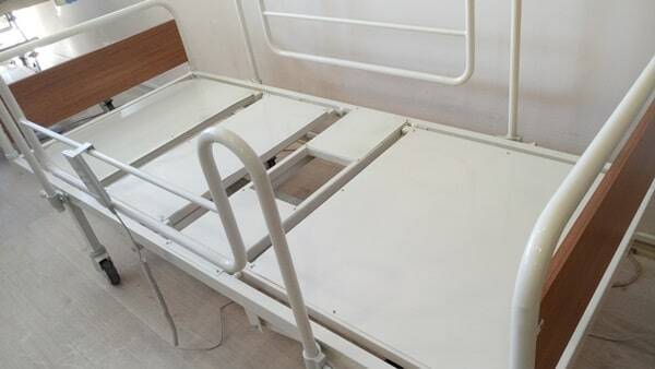 2 Motorlu Lazımlıklı Hasta Yatağı ES-151/T - 1