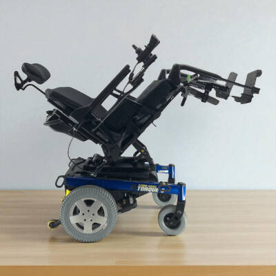 İnvacare Storm 3 Akülü Sandalye - İnvacare