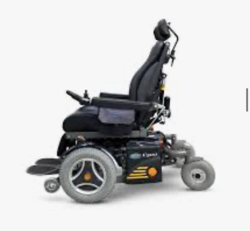 Permobil C500 Akülü Sandalye - 1