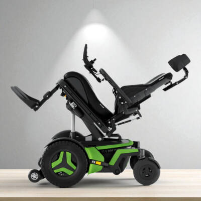 Permobil F3 Corpus Akülü Sandalye - Permobil (1)